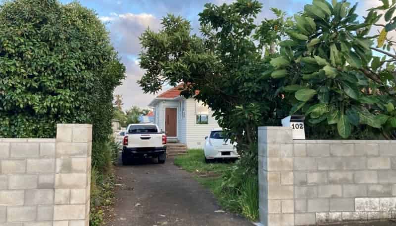 102 Tripoli Road, Panmure