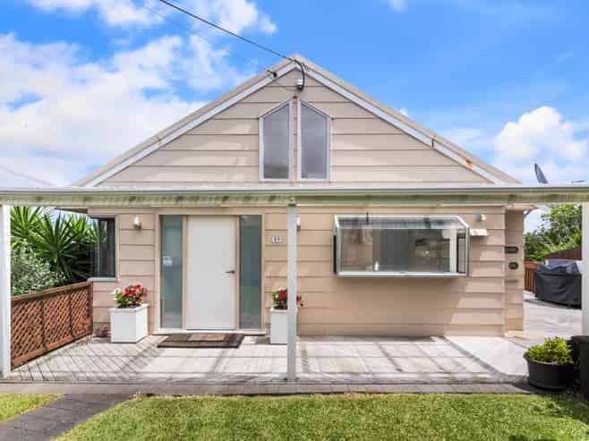 1/37 Teal Crescent, Beach Haven