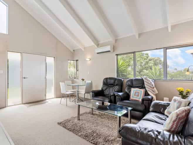 1/37 Teal Crescent, Beach Haven