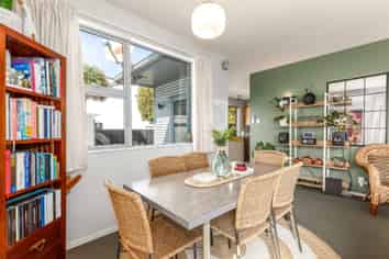 14 Jessie Street, Petone