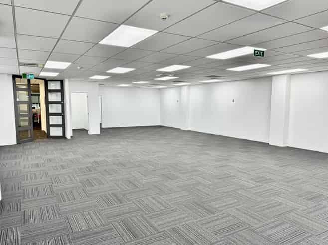 CBRE - Versatile Workspace with Deck and Fresh Finishes