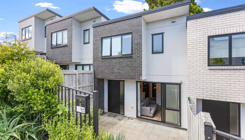 5 Tokai Place, Glen Eden