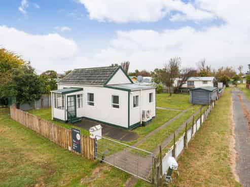 45 Avenue Road, Foxton