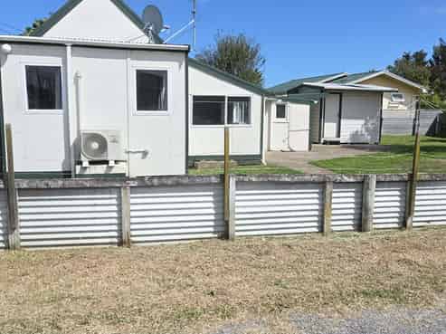 45 Avenue Road, Foxton