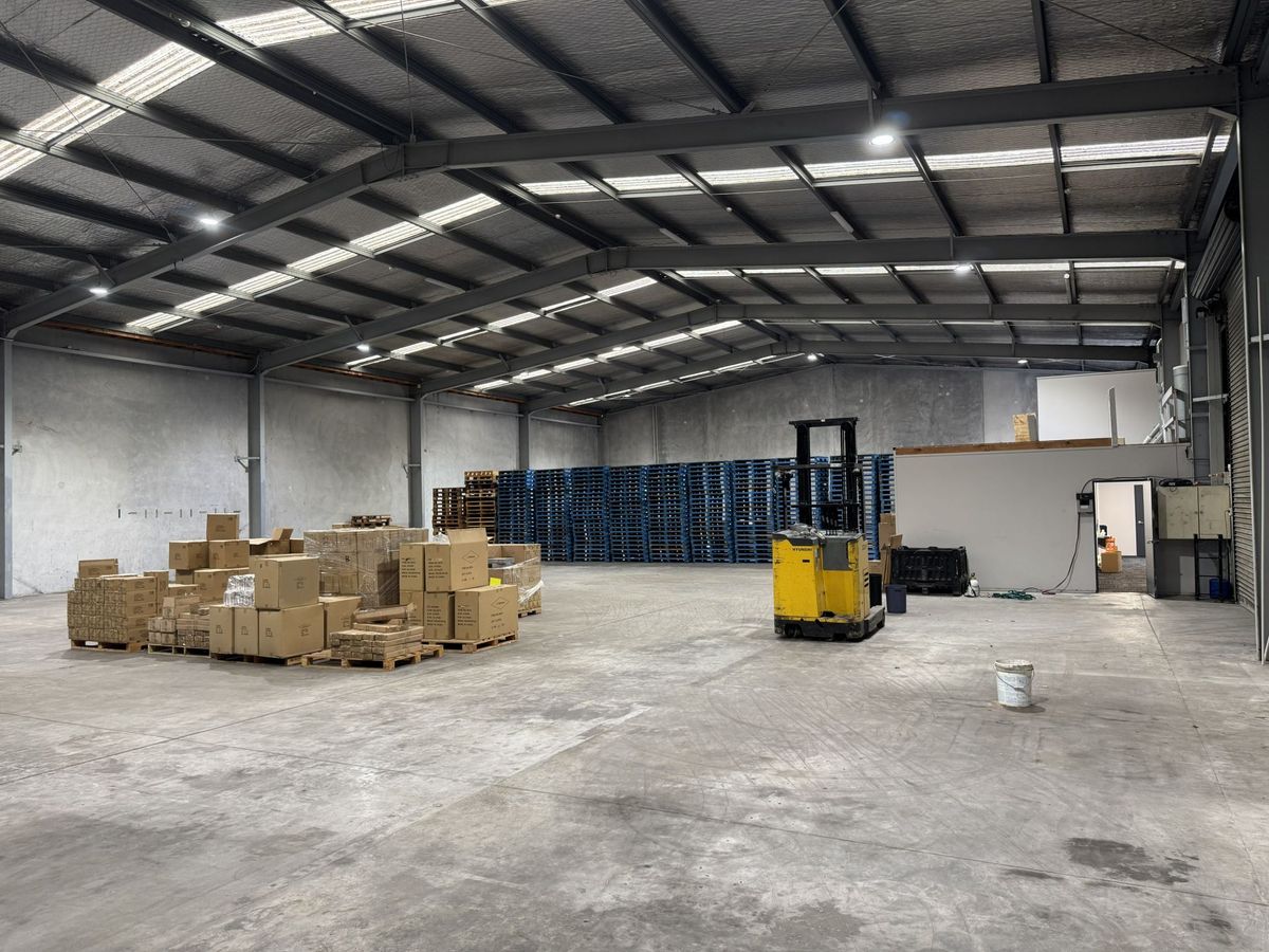 Functional Standalone Industrial HQ | Cryers Road - Ansicht 5