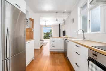 15 Helston Road, Johnsonville