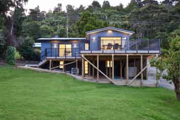 436 Huia Road, Laingholm