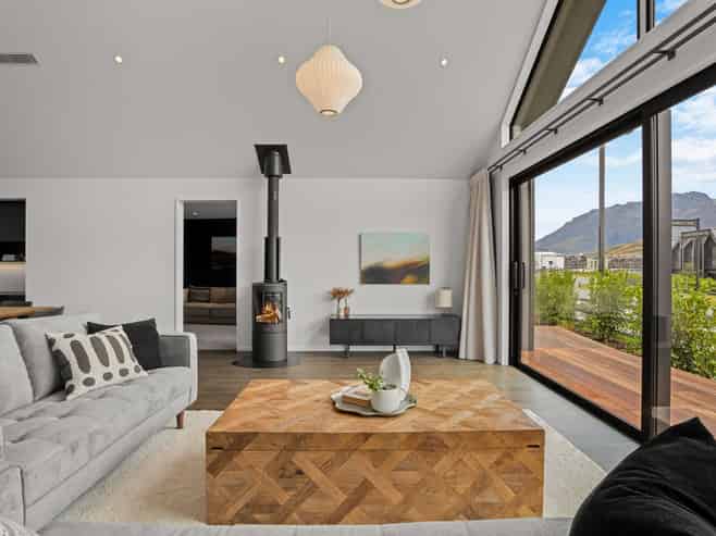 10 Taurus Lane, Jacks Point