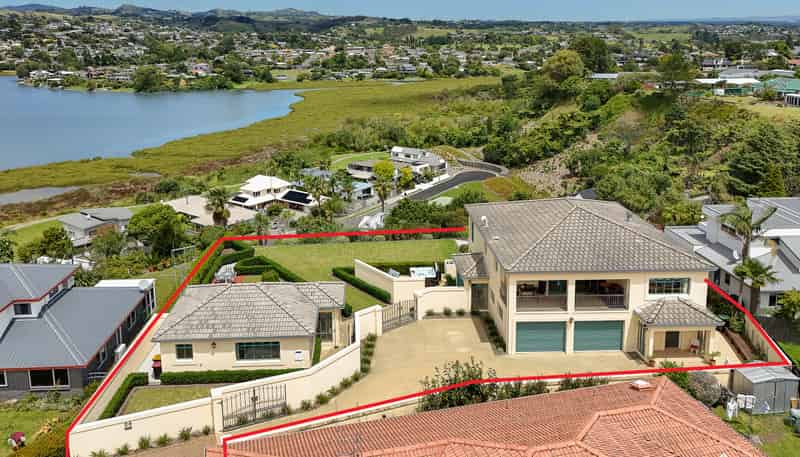 24 & 28 Avocet Avenue, Maungatapu