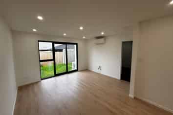 2/1 O'Connell Street, Manurewa