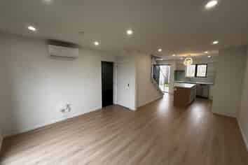 2/1 O'Connell Street, Manurewa