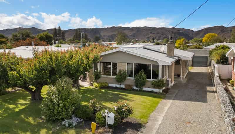 15 Brandon Street, Alexandra