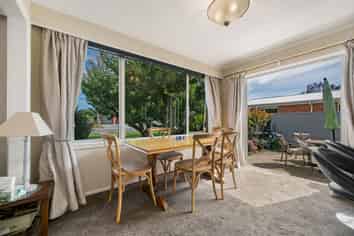 15 Brandon Street, Alexandra