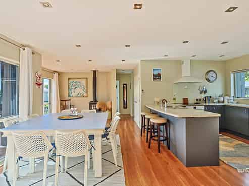 9 John Ross Place, Kairakau