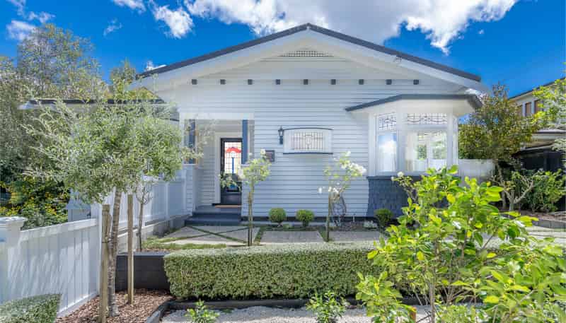 141 Taylors Road, Mount Albert