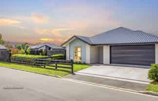 63 Makybe Terrace, Lincoln