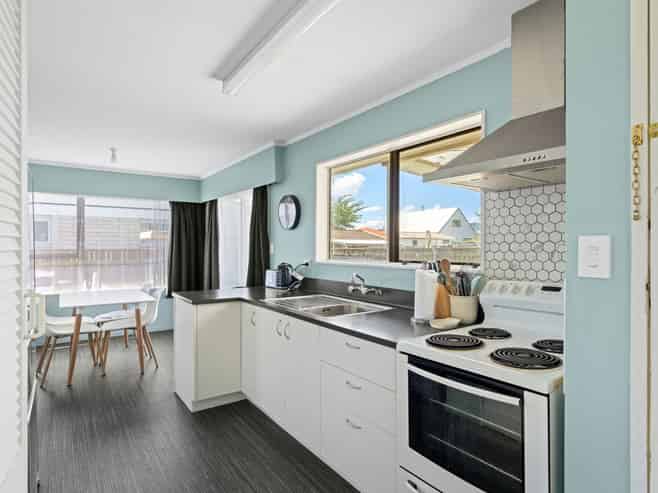 33 Solway Street, Levin