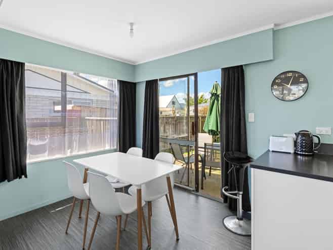 33 Solway Street, Levin