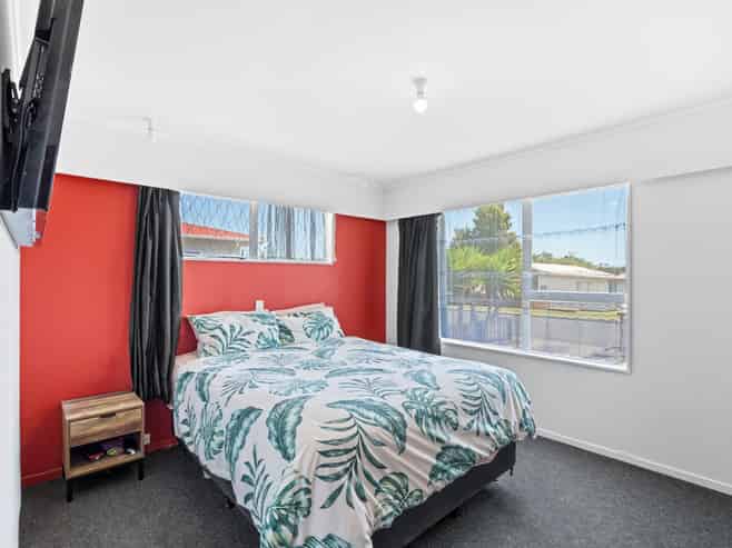 33 Solway Street, Levin