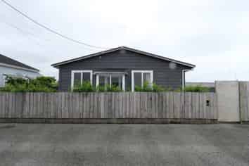 104 Russell Street, Westport