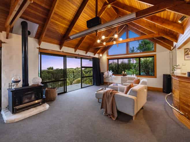 2 Range Road, Swanson