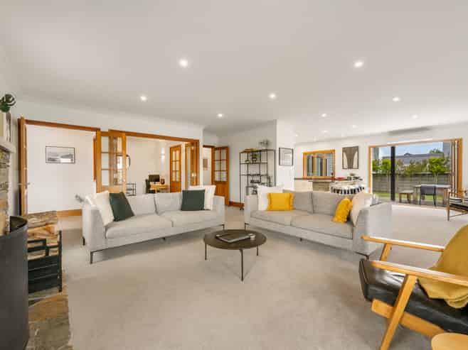 32 Old Station Avenue, Wanaka