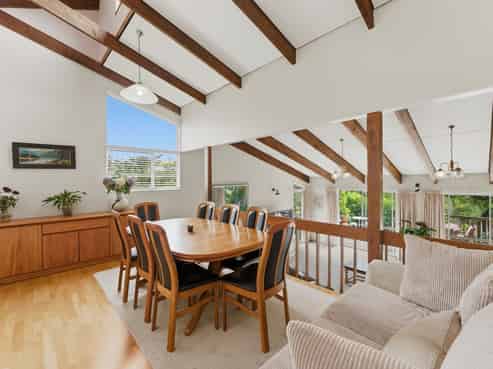 5 Magnolia Drive, Westown