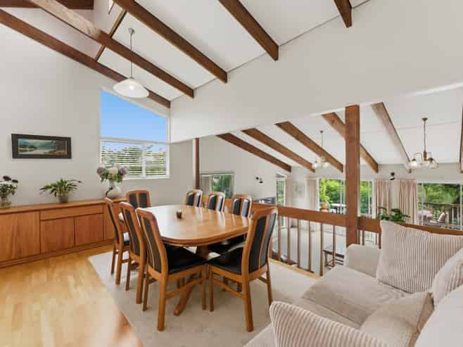 5 Magnolia Drive, Westown