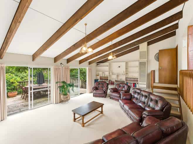 5 Magnolia Drive, Westown