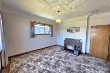 13 Ngaio Street, Strandon