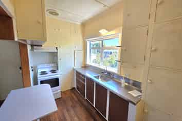 13 Ngaio Street, Strandon