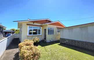 13 Ngaio Street, Strandon