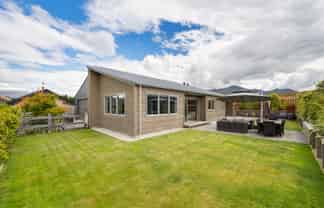 7 Armidale Crescent, Wanaka