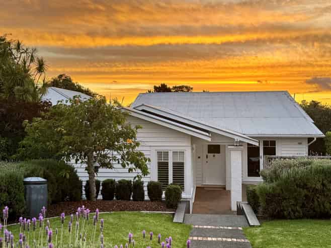 7B North Avenue, Narrow Neck