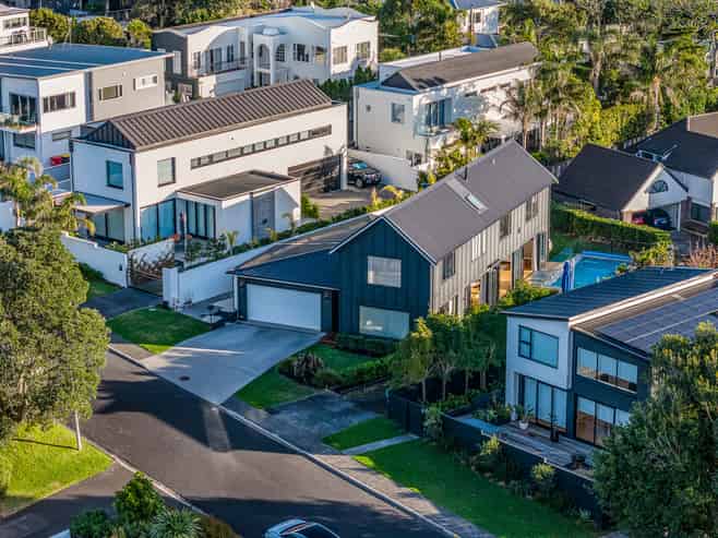 11 Sharon Road, Waiake