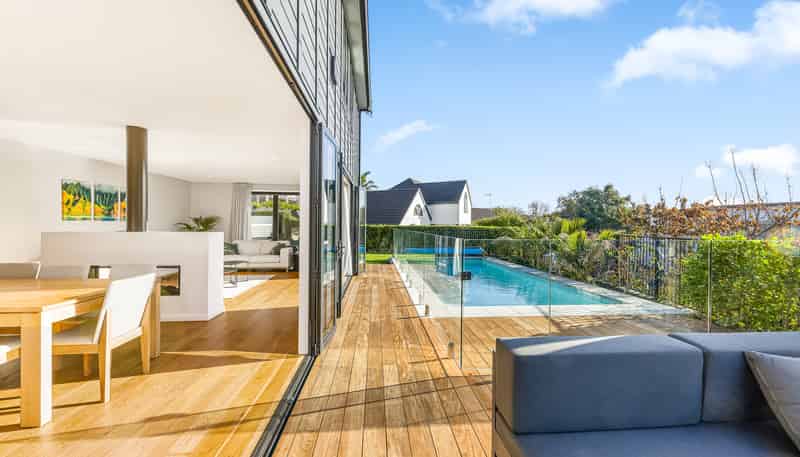 11 Sharon Road, Waiake