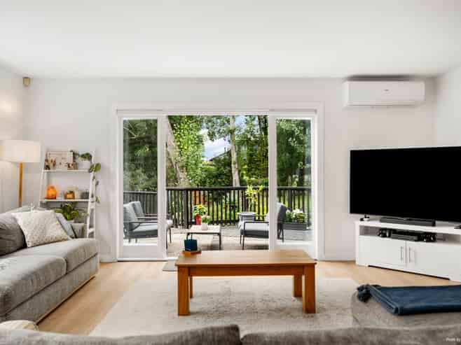 10 Blakewell Place, Beachlands