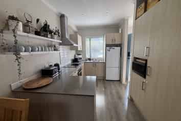 21 Kerewhenua Crescent, Hobsonville