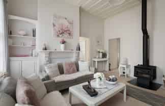 206 Kirkwood Street, THAMES