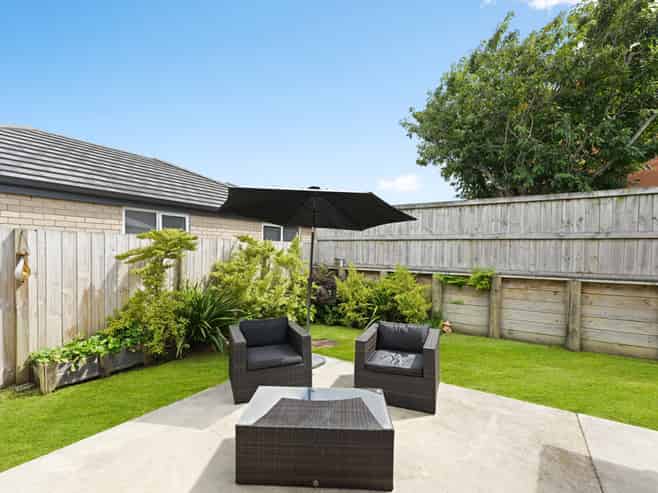 44 Benjamin Avenue, Rototuna North