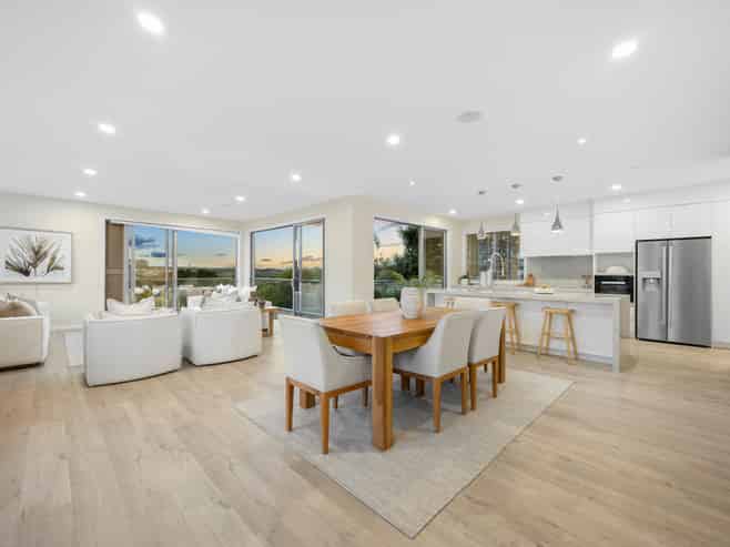 7 Bounty Road, Long Bay