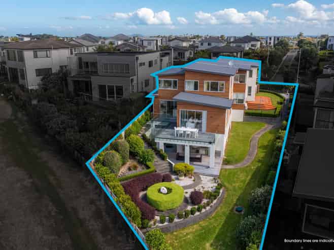 7 Bounty Road, Long Bay