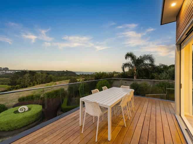 7 Bounty Road, Long Bay