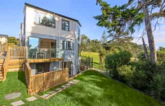 8-41 Seaside Avenue, Waterview
