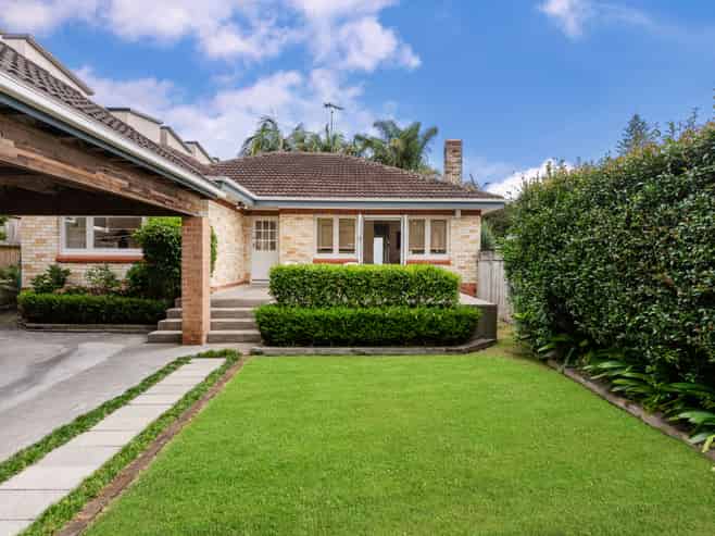 9 Sainsbury Road, Mount Albert