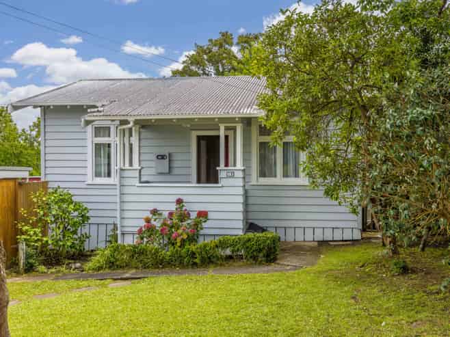 12 Ahiriri Avenue, Avondale