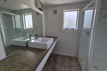 46 Hutcheson Street, Mayfield