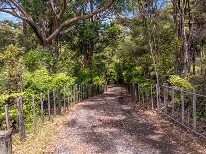 34 Awhiorangi Promenade, Swanson