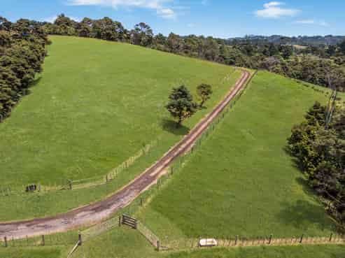 34 Awhiorangi Promenade, Swanson