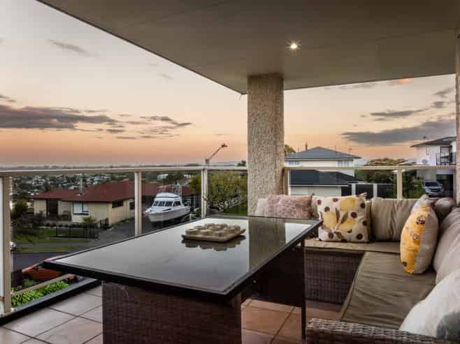 76A Churchill Drive, Taradale